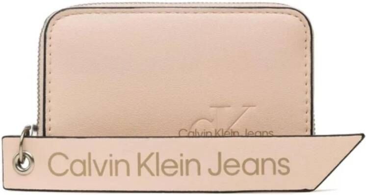 Calvin Klein Wallets & Cardholders Roze