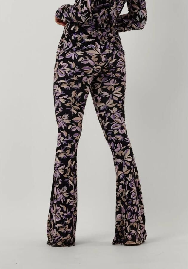 Catwalk Junkie high waist flared broek TR SLOW DANCE met all over print violet - Foto 3