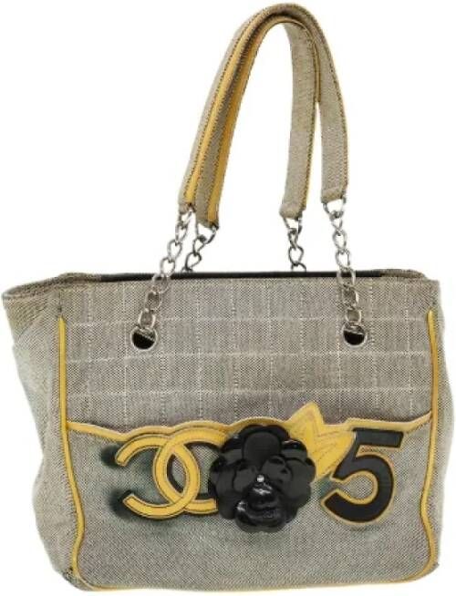 Chanel Vintage Pre-owned Canvas chanel-bags Grijs Dames