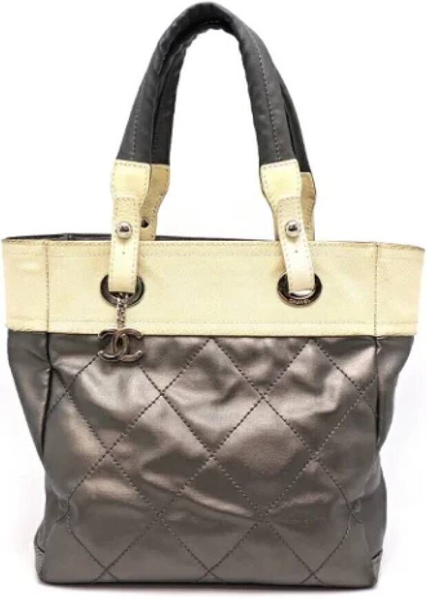 Chanel Vintage Pre-owned Canvas chanel-bags Grijs Dames