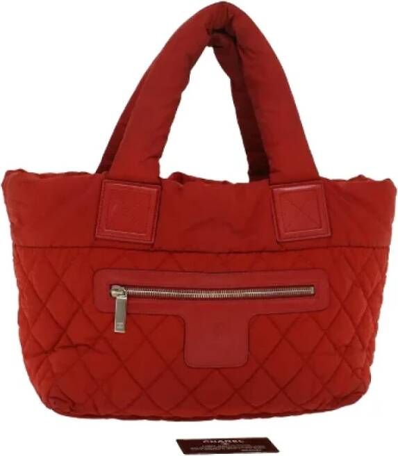 Chanel Vintage Pre-owned Nylon handbags Rood Dames