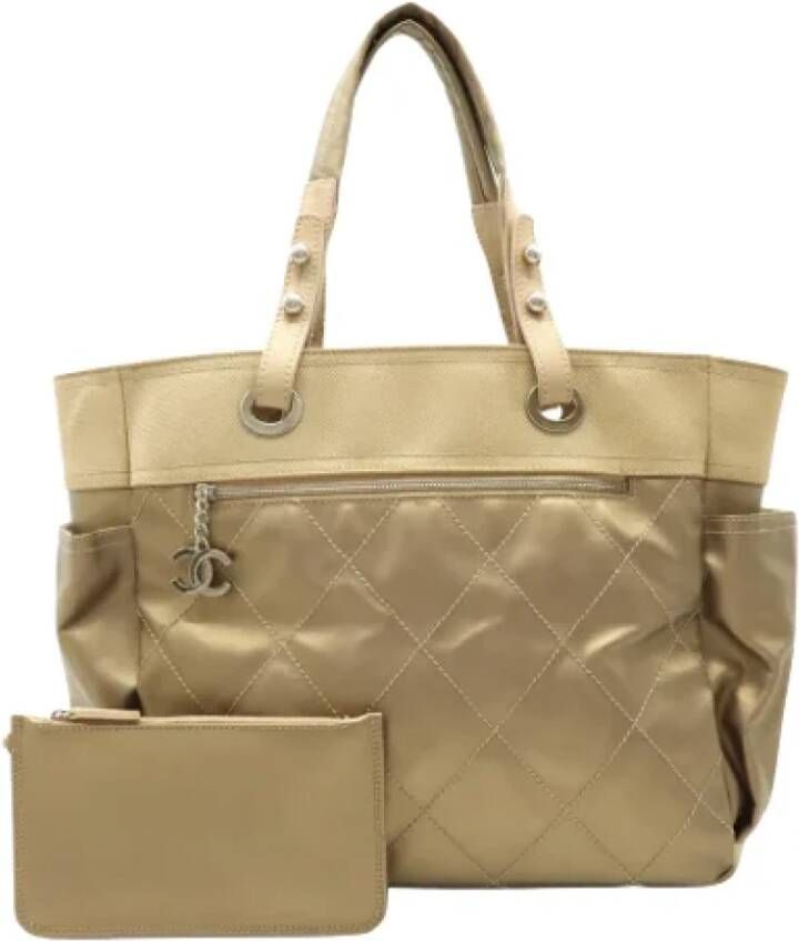 Chanel Vintage Tweedehands Gouden Canvas Chanel Paris Biarritz Schoudertas Yellow Dames