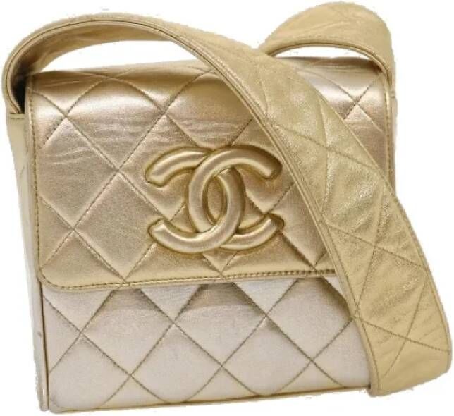 Chanel Vintage Tweedehands Gouden Canvas Chanel Schoudertas Yellow Dames