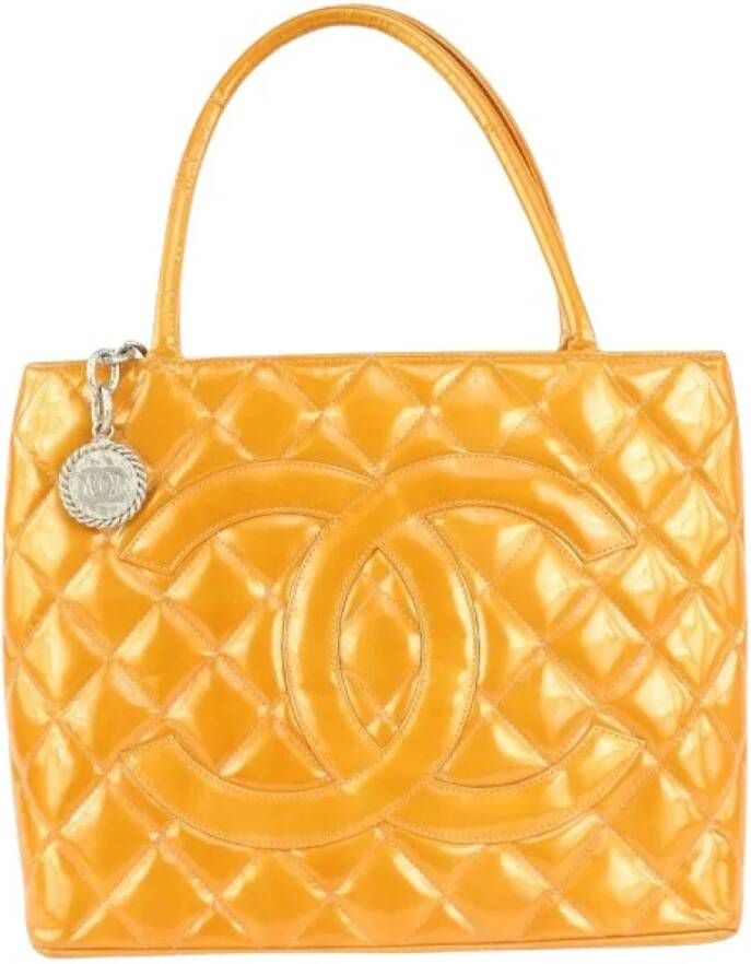 Chanel Vintage Tweedehands Leren Schoudertas Oranje Dames