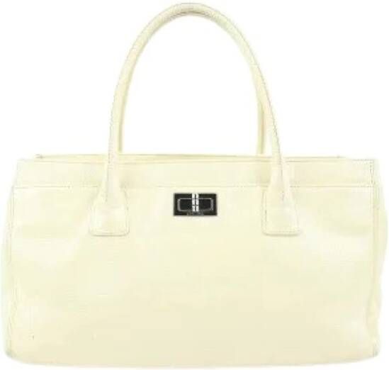 Chanel Vintage Tweedehands Leren Tassen Goede Staat Beige Dames