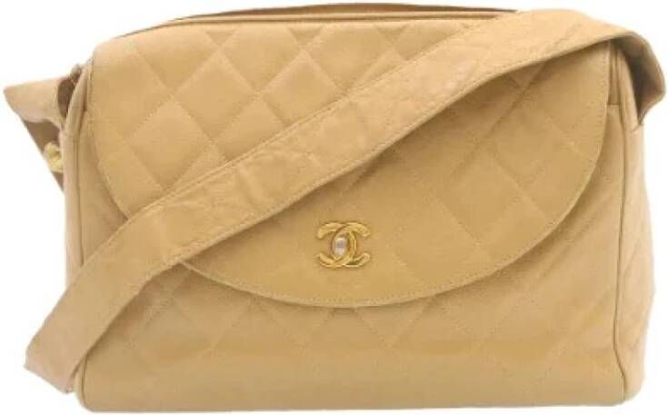 Chanel Vintage Voldoende lederen Chanel-bags Geel Dames
