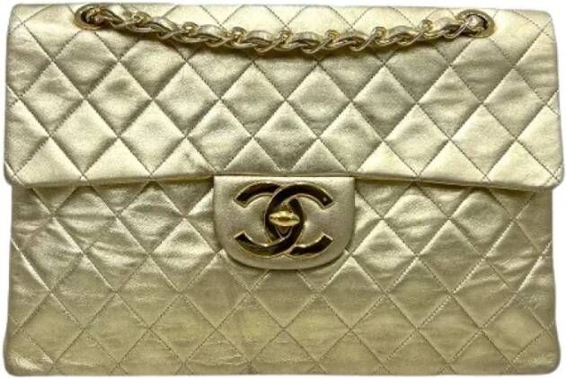 Chanel Vintage Voldoende lederen Chanel-bags Geel Dames