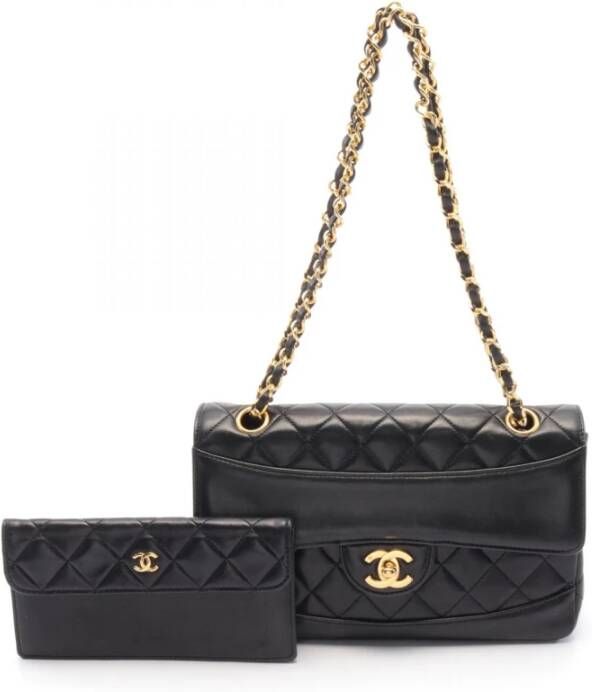 Chanel Vintage Voldoende schoudertassen Zwart Dames