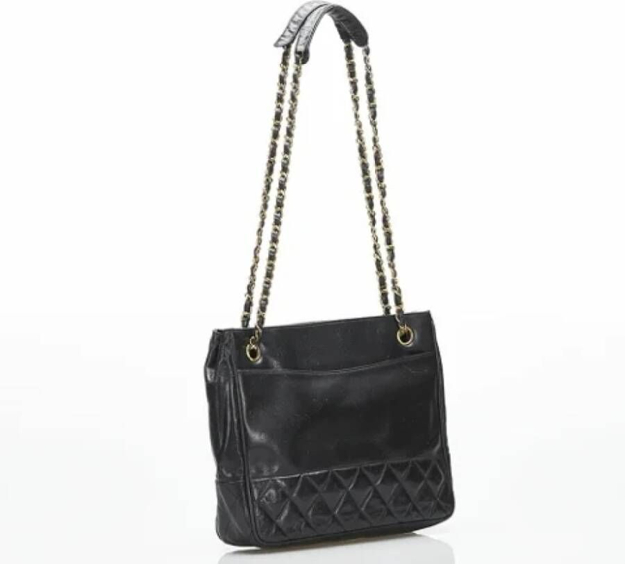 Chanel Vintage Zwarte leren Chanel schoudertas Zwart Dames