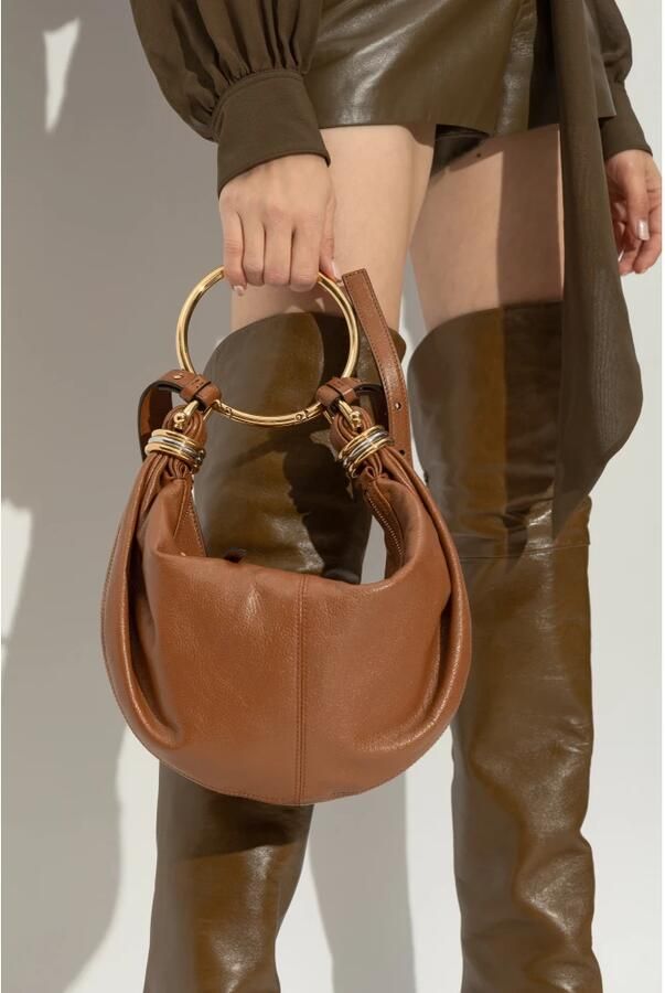 Chloé Crossbody bags Bracelet Hobo Bag Small Leather in bruin - Foto 3