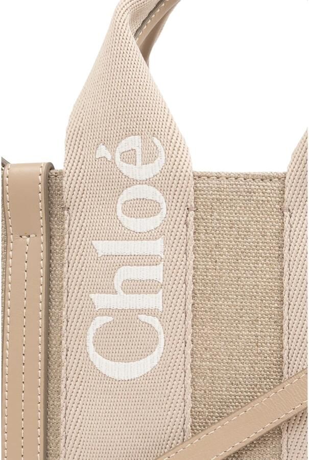 Chloé Shoppers & Totes Small Woody Tote Bag in bruin - Foto 5