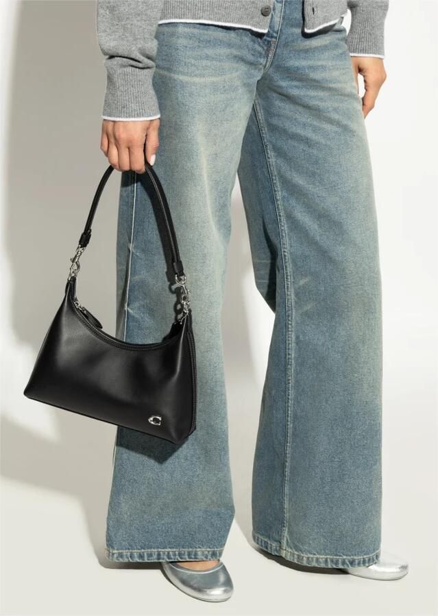 Coach Crossbody bags Glovetanned Leather Juliet Shoulder Bag 25 in zwart - Foto 6