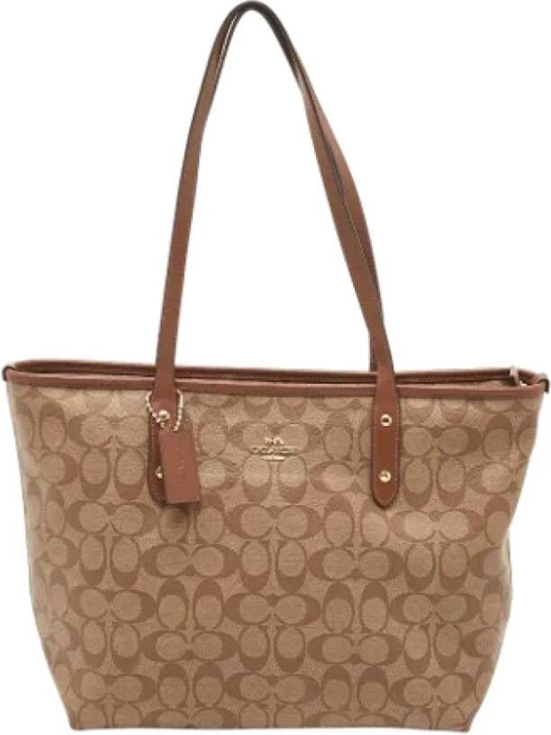 Coach Pre-owned Fabric shoulder-bags Beige Dames