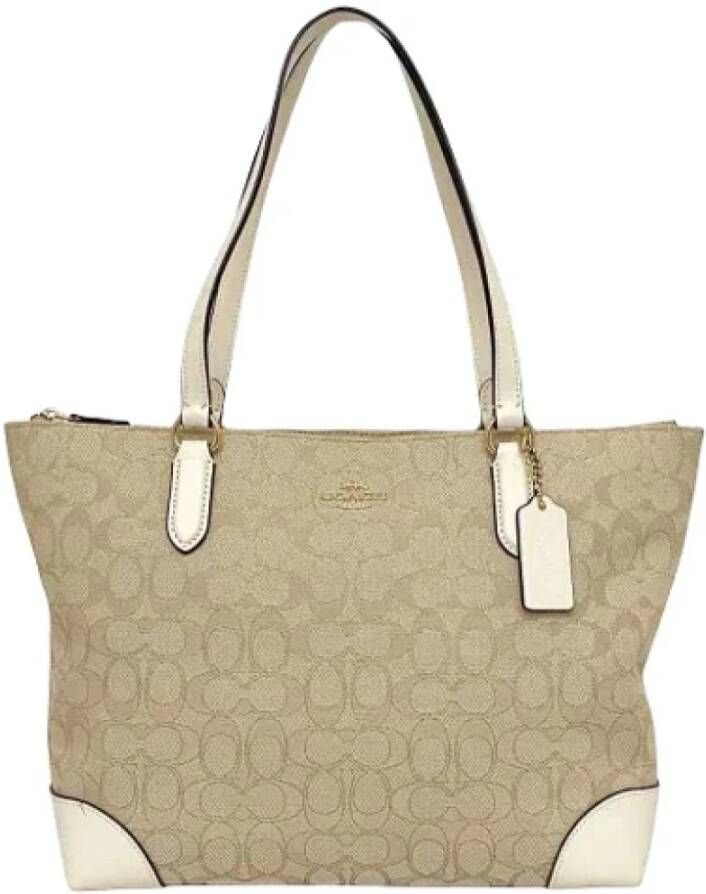 Coach Pre-owned Canvas handbags Beige Dames