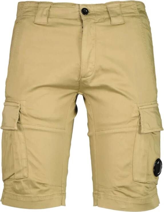 C.P. Company Shorts met geïntegreerde lussen en kenmerkende branding Beige Heren