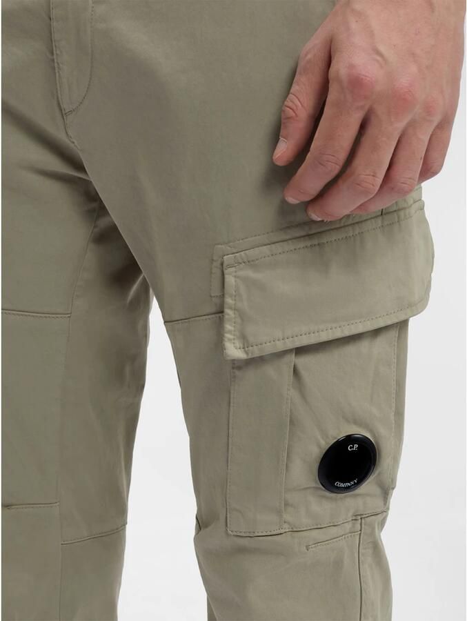 C.P. Company Beige Slim-fit Cargo Broek met Lens Detail Beige Heren