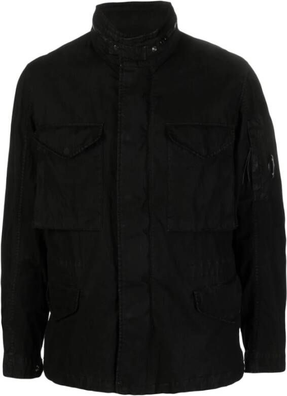 C.P. Company Zwarte jas met ritssluiting en logo patch Black Heren