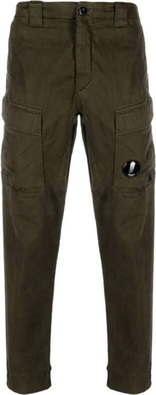 C.P. Company Groene Logo-Plaque Tapered-Leg Broek Green Heren