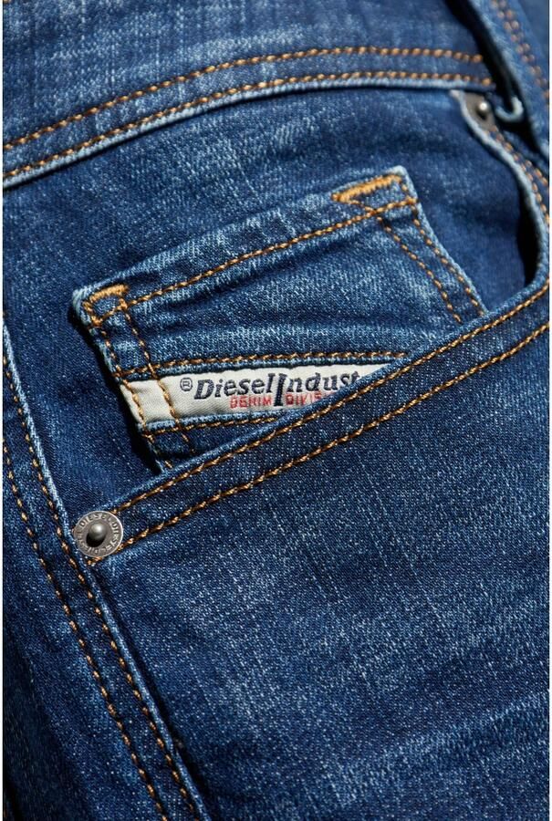 Diesel Bootcut Jeans Larkee reguliere taps toelopende jeans uit 1986