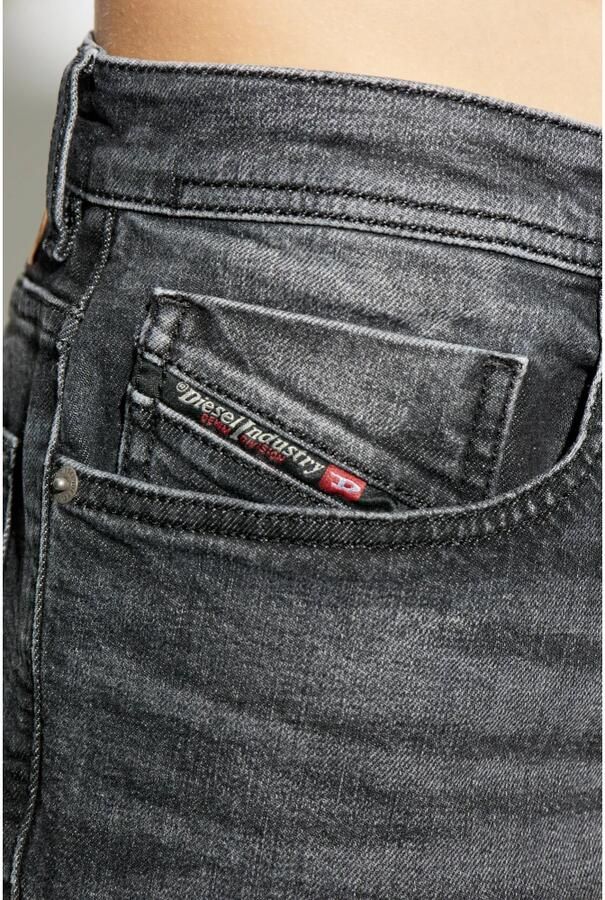 Diesel Jeans 2023 D-Finitive L.32 Gray Heren