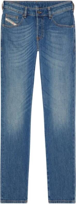 Diesel Slim-fit Jeans D-Yennox Upgrade je denimcollectie met deze moderne tapered jeans. Blauw Heren