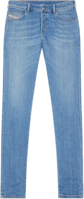 Diesel Slim-fit Jeans met Tapered Pijpen en Mid-rise Taille Blauw