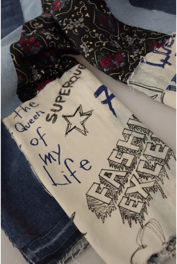 Dolce & Gabbana Multicolor Patchwork DG Mode Wijde Pijp Denim Broek Multicolor Dames - Foto 3