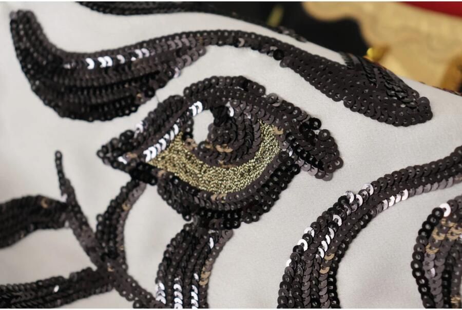 Dolce & Gabbana Zwarte A-lijn rok met hoge taille en versiering Multicolor Dames - Foto 2