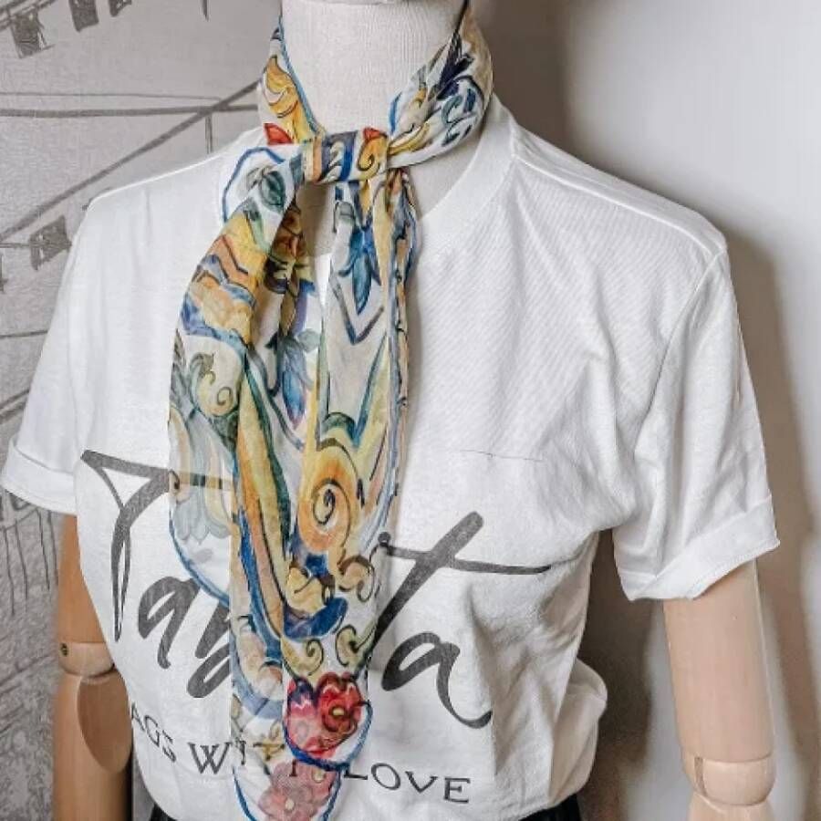 Dolce & Gabbana Pre-owned Silk scarves Meerkleurig Dames