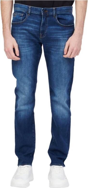 Emporio Armani Stijlvolle Comfortabele Straight Jeans Blue Heren