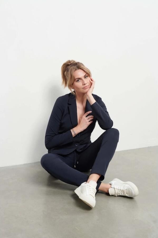 &Co Woman regular fit pantalon PENNY van travelstof marineblauw - Foto 5