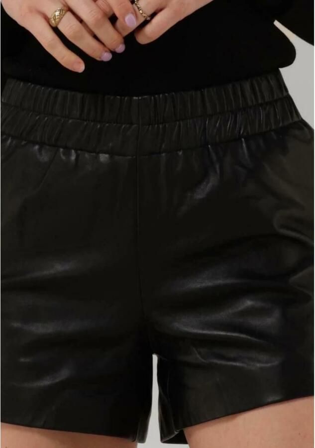 EST'SEVEN Dames Broeken Est'leather Short Court Zwart