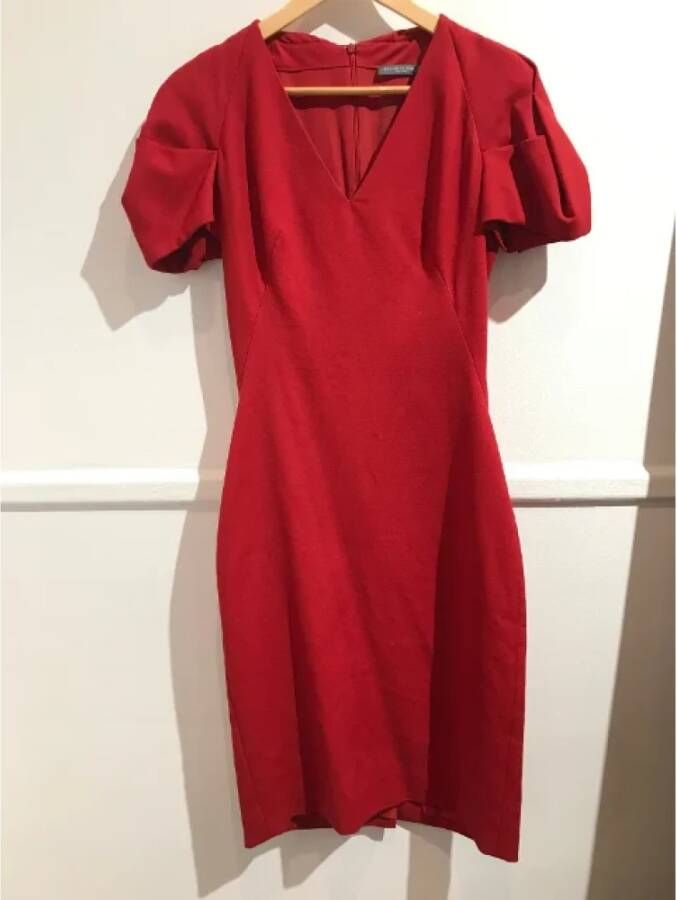 Alexander McQueen Pre-owned Wool dresses Rood Dames
