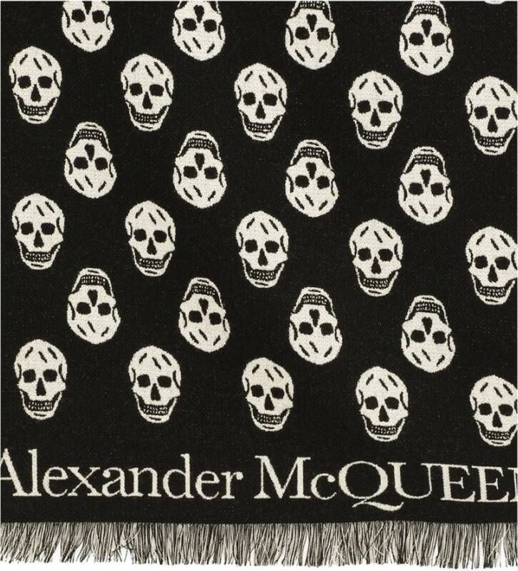 alexander mcqueen Zwarte Ribgebreide Sjaal met Skull Motief Zwart Heren