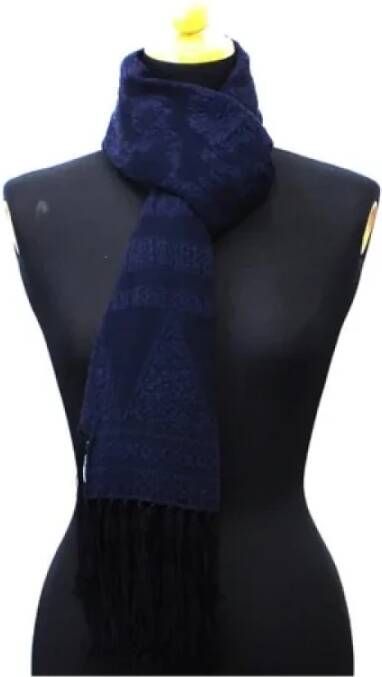 Armani Pre-owned Silk scarves Blauw Unisex