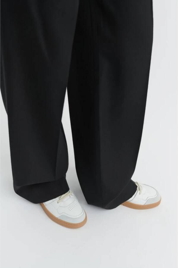 Axel Arigato Chinos Zwart Dames