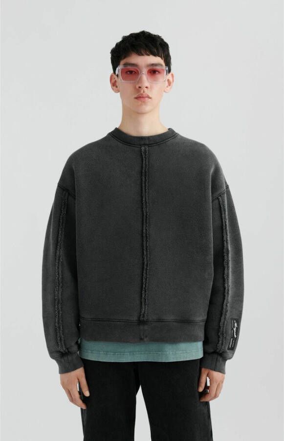 Axel Arigato Oversized Sweatshirt met Distressed Look Zwart Heren