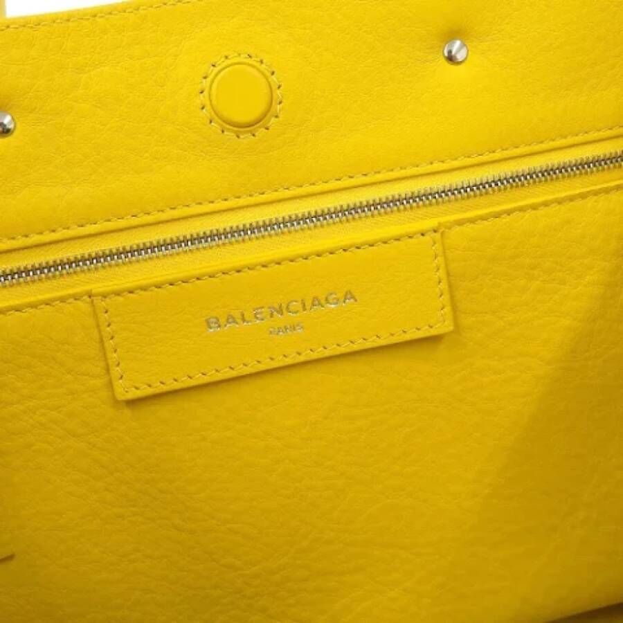 Balenciaga Vintage Pre-owned Leather handbags Geel Dames