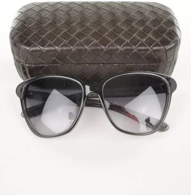 Bottega Veneta Vintage Pre-owned Metal sunglasses Zwart Dames