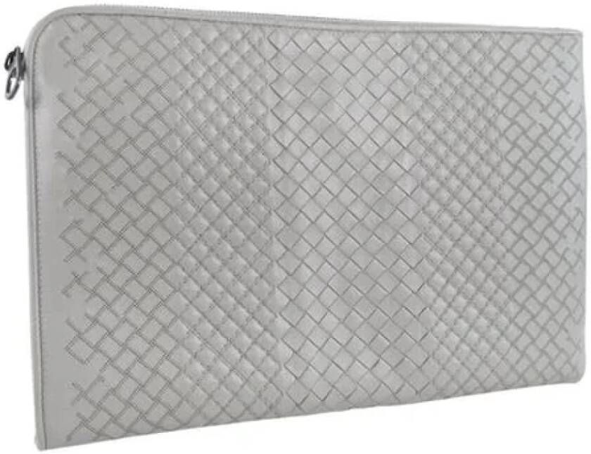 Bottega Veneta Vintage Grijze Intrecciato Leren Clutch Grijs Dames