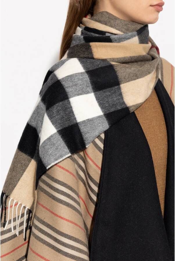 Burberry Kasjmier sjaal Beige Dames