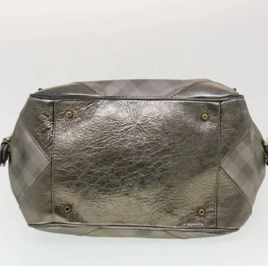Burberry Vintage Pre-owned Leather handbags Grijs Dames