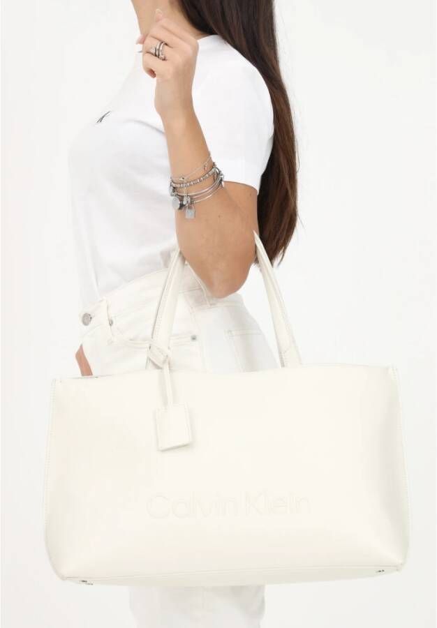 Calvin Klein Bags.. Beige Dames
