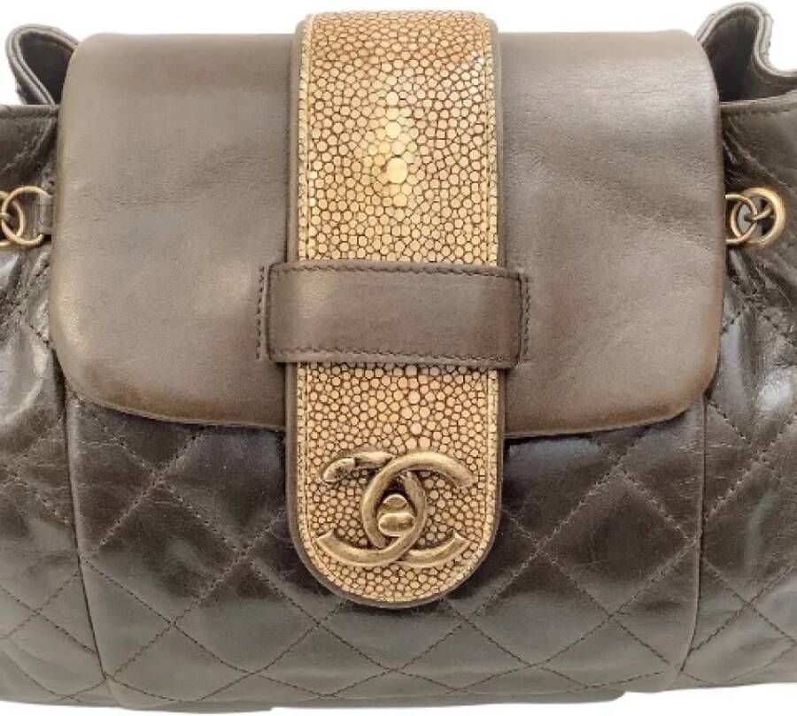 Chanel Vintage Pre-owned Leather handbags Geel Dames