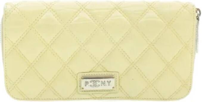 Chanel Vintage Tweedehands Kleine Leren Schoudertas Beige Dames