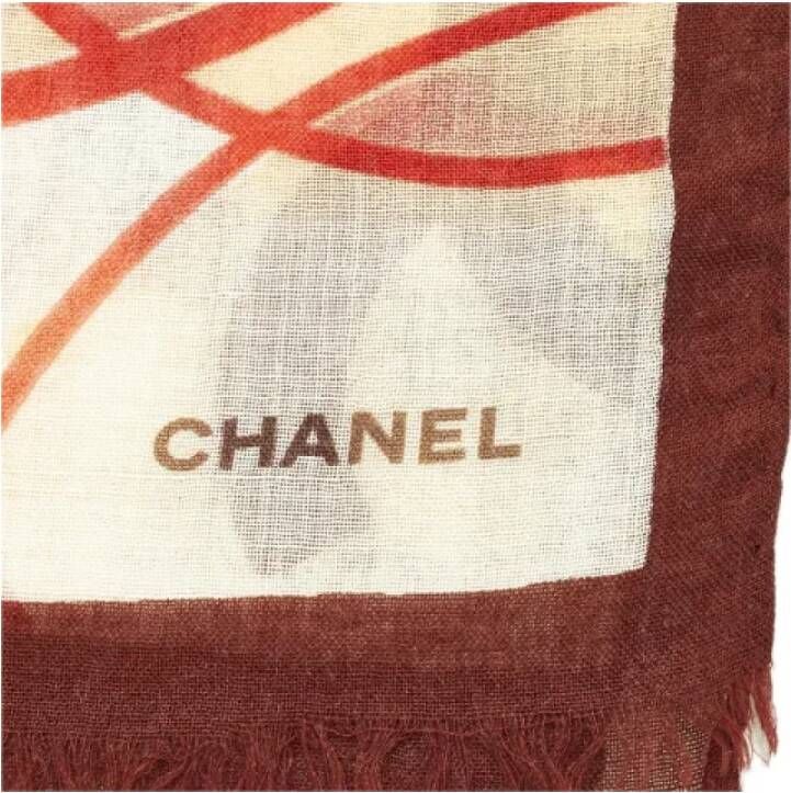Chanel Vintage Zijden Chanel Sjaal Tweedehands Roze Dames