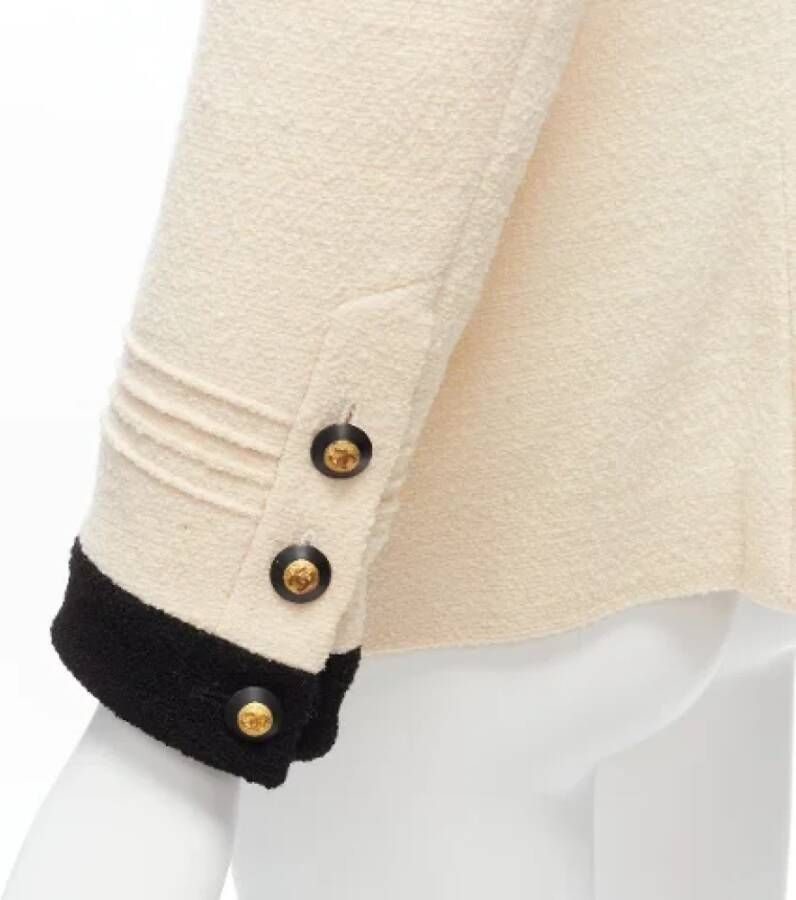 Chanel Vintage Pre-owned Wool outerwear Beige Dames