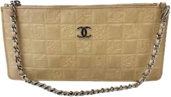 Chanel Vintage Gebruikte Chanel Lucky Symbols Pochette Tas Beige Dames