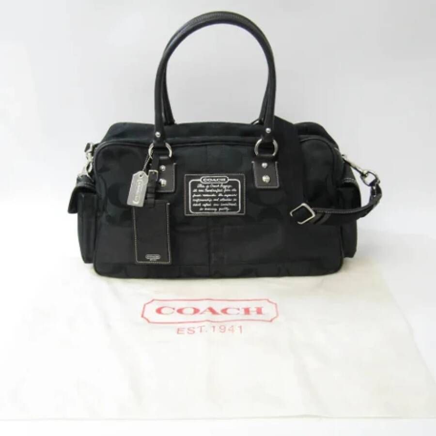 Coach Pre-owned Canvas handbags Zwart Dames