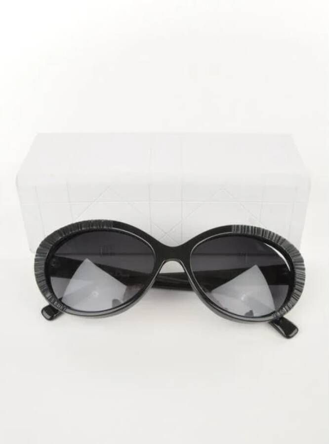 Dior Vintage Pre-owned Metal sunglasses Zwart Dames